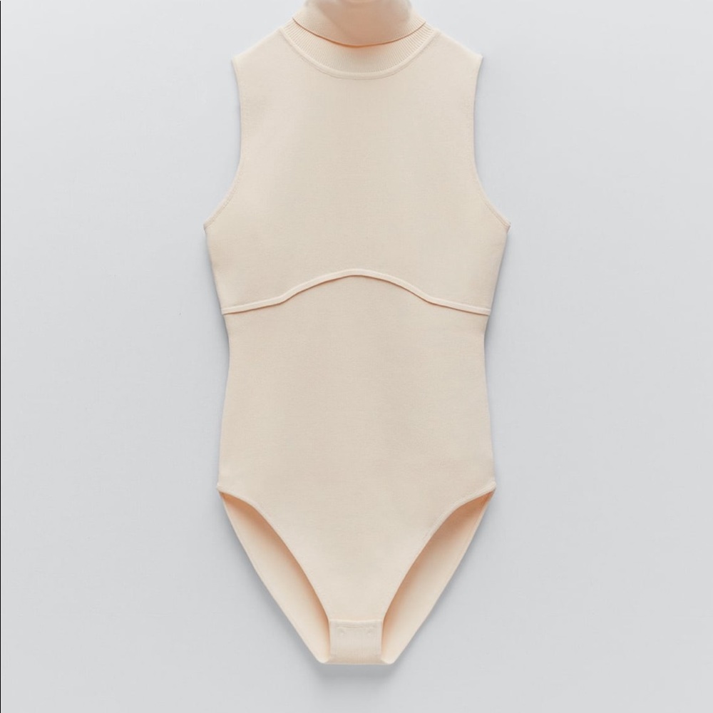 Zara Creme / off white body suit . Size M . NWT